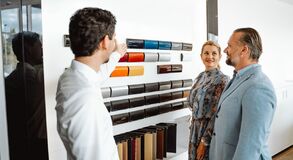 Lexus otevíra v průhonicích svůj čtvrtý showroom